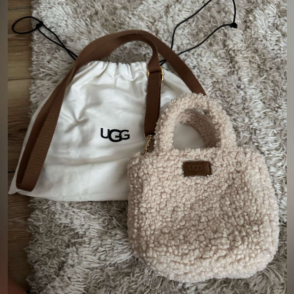 UGG MINI SHERPA TOTE BAG